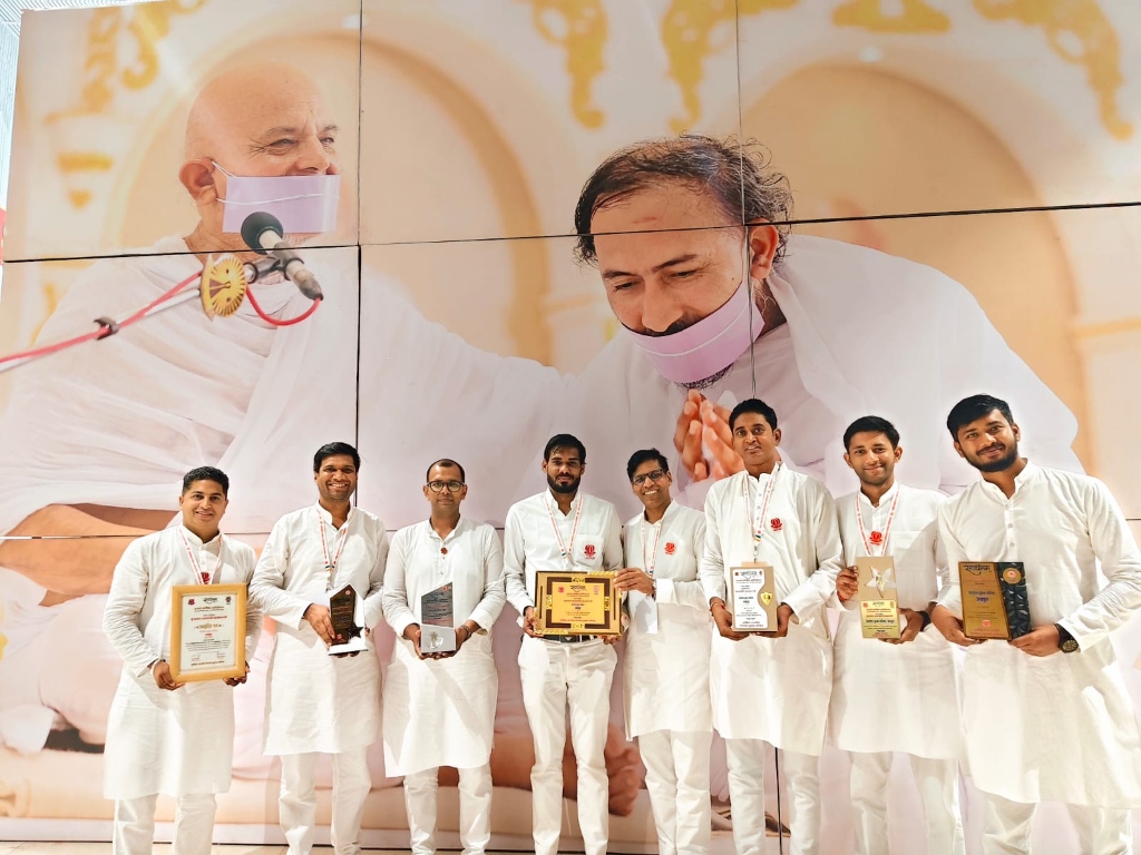 Spiritual Blessings - Acharya Shri Mahashraman Ji & Jain Terapanth Monk